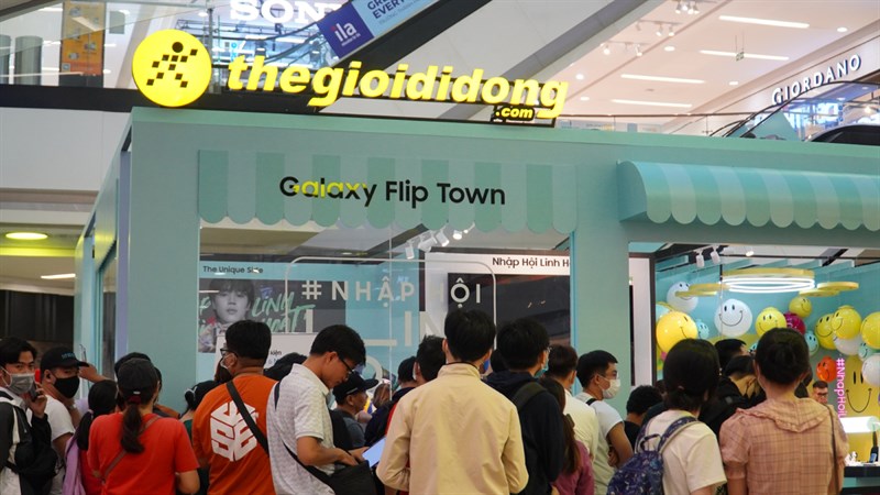 Toàn cảnh sự kiện giao Galaxy Z Flip5 | Z Fold5