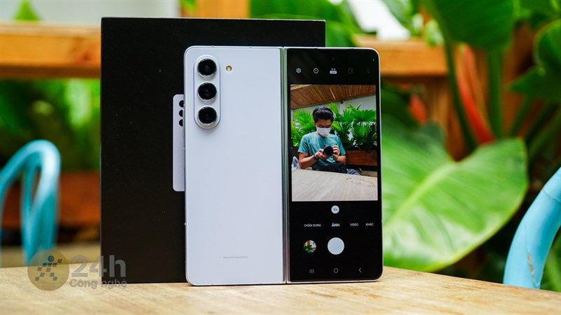 Kiểu dáng của Galaxy Z Fold5 vô cùng cao cấp và sang trọng