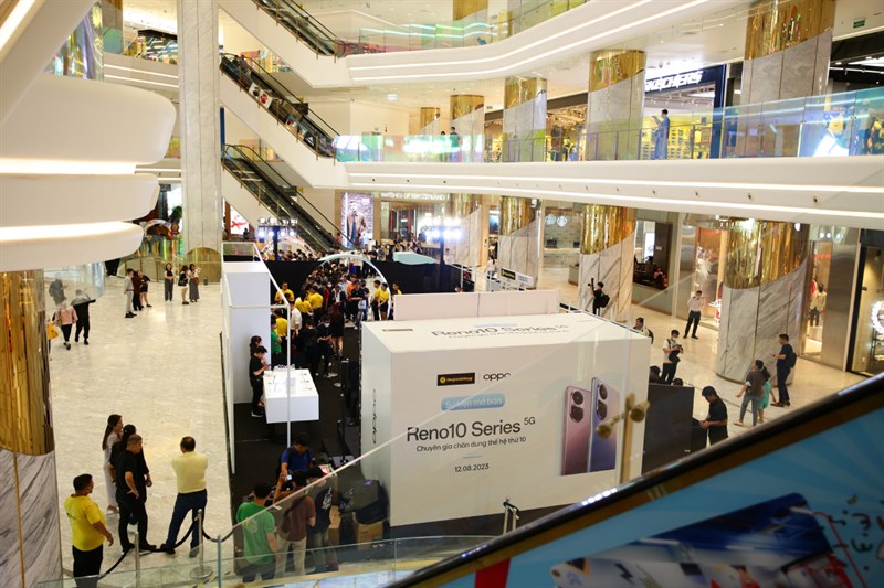 Toàn cảnh sự kiện trải nghiệm và mở bán sớm OPPO Reno10 Series Toàn cảnh sự kiện trải nghiệm và mở bán sớm OPPO Reno10 Series