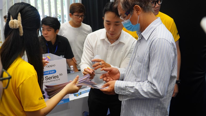 Toàn cảnh sự kiện trải nghiệm và mở bán sớm OPPO Reno10 Series Toàn cảnh sự kiện trải nghiệm và mở bán sớm OPPO Reno10 Series