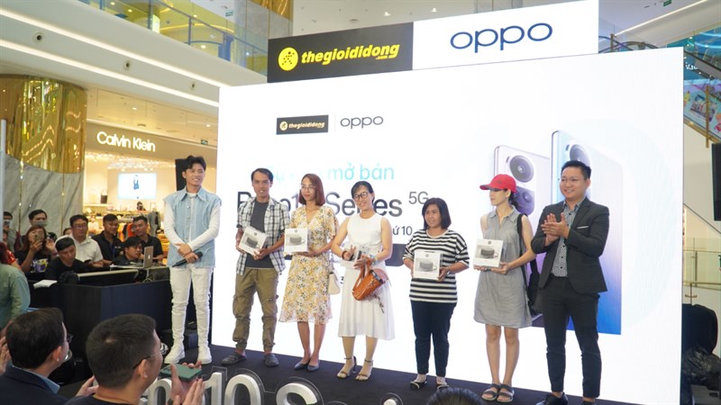 Toàn cảnh sự kiện trải nghiệm và mở bán sớm OPPO Reno10 Series Toàn cảnh sự kiện trải nghiệm và mở bán sớm OPPO Reno10 Series