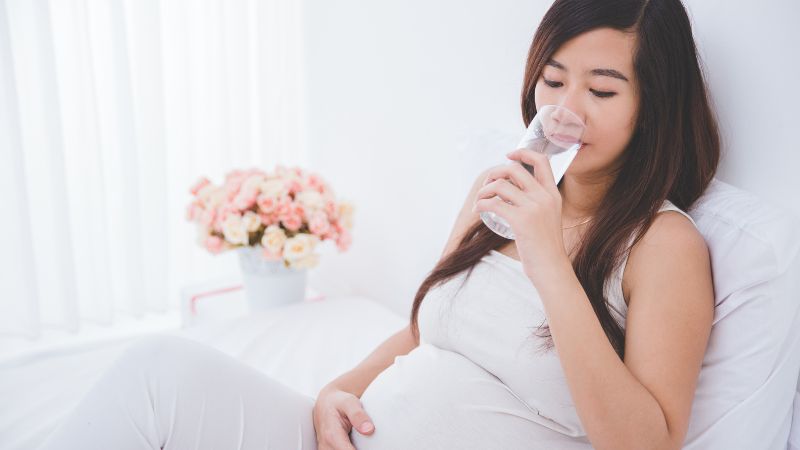 Uống một ly nước mát