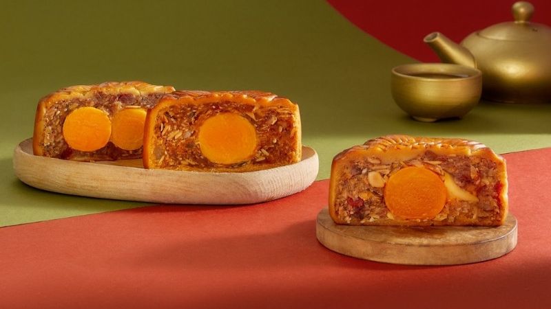 Bánh trung thu nhân mặn thập cẩm 2 trứng Brodard Bánh trung thu nhân mặn thập cẩm 2 trứng Brodard