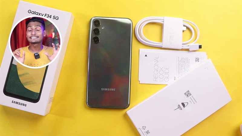 Bên trong hộp bao gồm: Galaxy F34 5G, hướng dẫn sử dụng, cáp sạc và que chọc SIM.