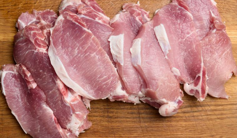 Giá thịt heo hôm nay 14/08/2023: Xương que nhập khẩu giảm 21%