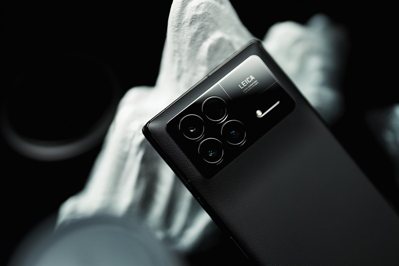 Điểm nhấn thiết kế của Xiaomi MIX Fold 3 là cụm camera lớn ở mặt lưng Điểm nhấn thiết kế của Xiaomi MIX Fold 3 là cụm camera lớn ở mặt lưng