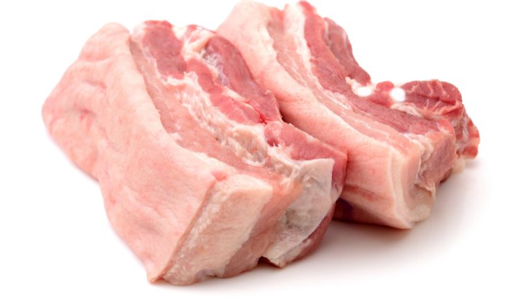 Giá thịt heo hôm nay 15/08/2023: Thịt xay C.P giảm 5%