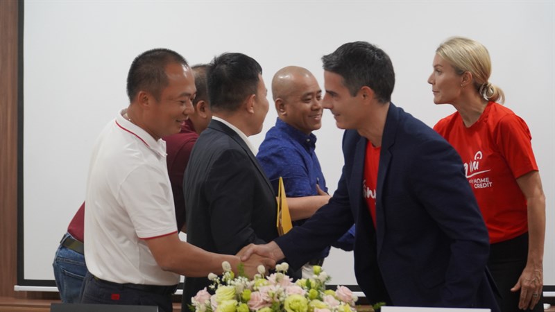 Thế Giới Di Động và Home Credit ký kết hợp tác, mở ra nhiều ưu đãi về mặt tài chính