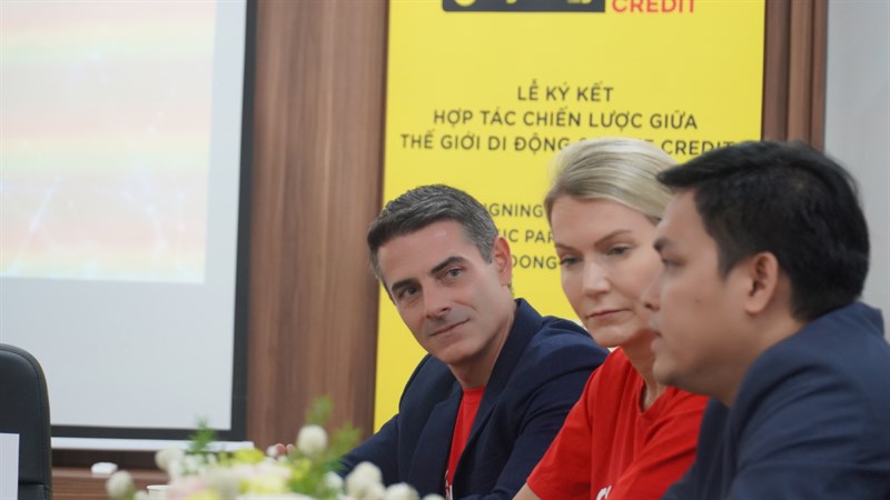 Thế Giới Di Động và Home Credit ký kết hợp tác, mở ra nhiều ưu đãi về mặt tài chính