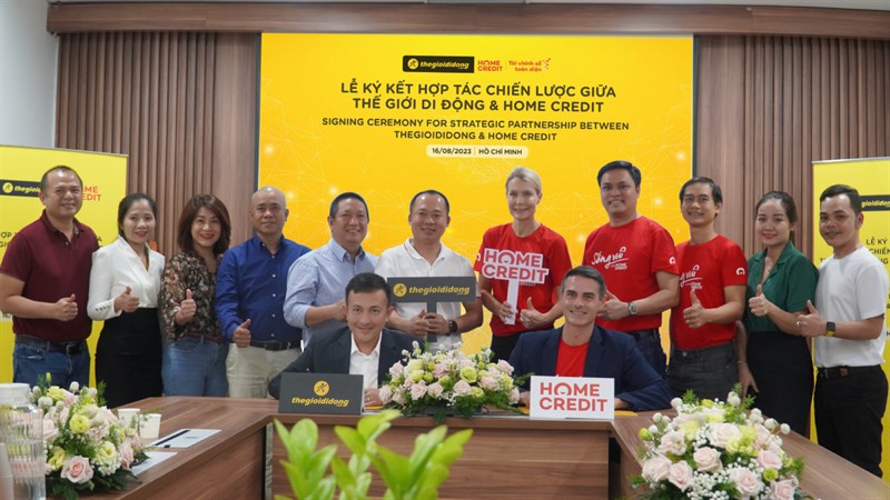 Thế Giới Di Động và Home Credit ký kết hợp tác chiến lược, mở ra nhiều ưu đãi về mặt tài chính