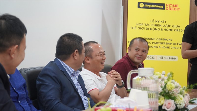 Thế Giới Di Động và Home Credit ký kết hợp tác, mở ra nhiều ưu đãi về mặt tài chính