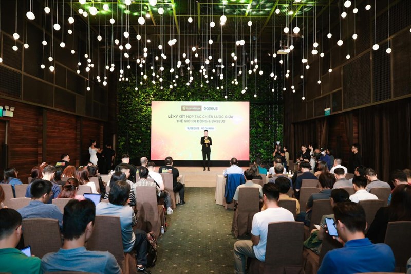 Lễ ký kết hợp tác đặc biệt giữa Thế Giới Di Động và Baseus Lễ ký kết hợp tác đặc biệt giữa Thế Giới Di Động và Baseus