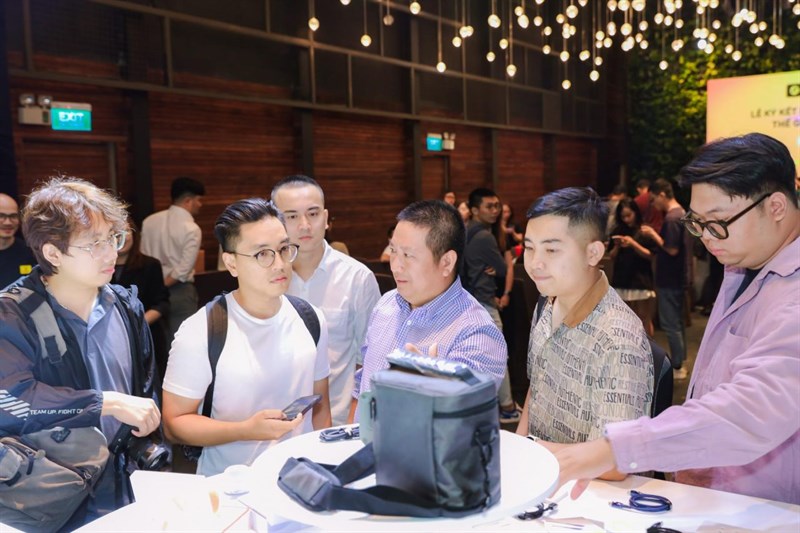 Lễ ký kết hợp tác đặc biệt giữa Thế Giới Di Động và Baseus Lễ ký kết hợp tác đặc biệt giữa Thế Giới Di Động và Baseus