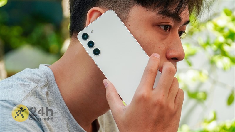 Săn deal kẻo hết, loạt điện thoại thiết kế đẹp giảm đến 13 triệu