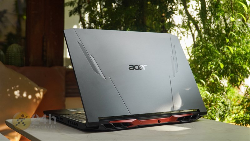 Acer Nitro 5 AN515 57 hiện đang được mở đặt hàng tại Thế Giới Di Động với mức giá là 24.99 triệu đồng.