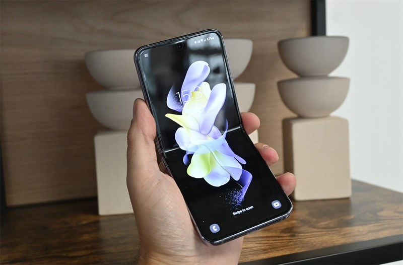 Galaxy Z Flip4 cũng được cập nhật lên One UI 5.1.1