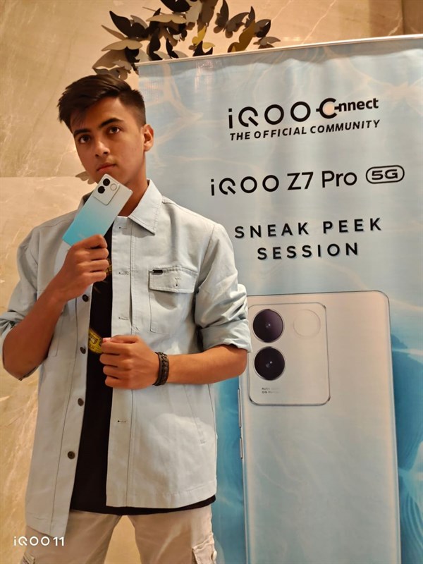 Phiên bản màu Xanh của iQOO Z7 Pro 5G