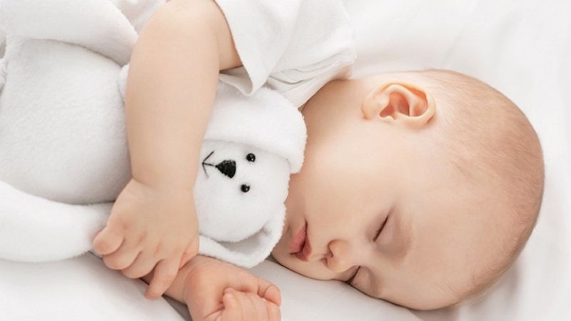 11 thói quen xấu ảnh hưởng giấc ngủ của bé mà bố mẹ nên biết