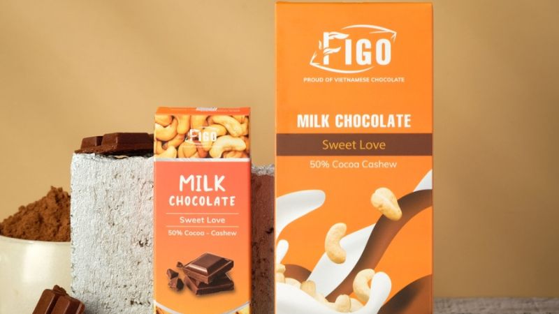 Milk Chocolate Sweet Love 50% cocoa cashew Figo