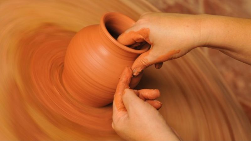 Làm gốm - Sáng tạo bằng đôi tay