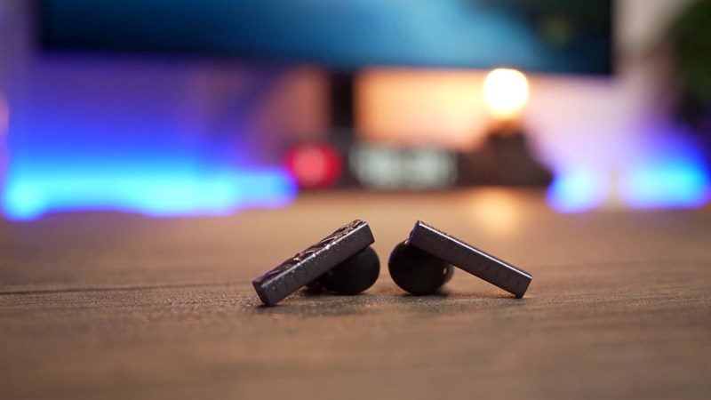 FIIL CC Pro 2 sử dụng Bluetooth 5.3 để kết nối với điện thoại và sử dụng app Fiil+ để thiết lập EQ.