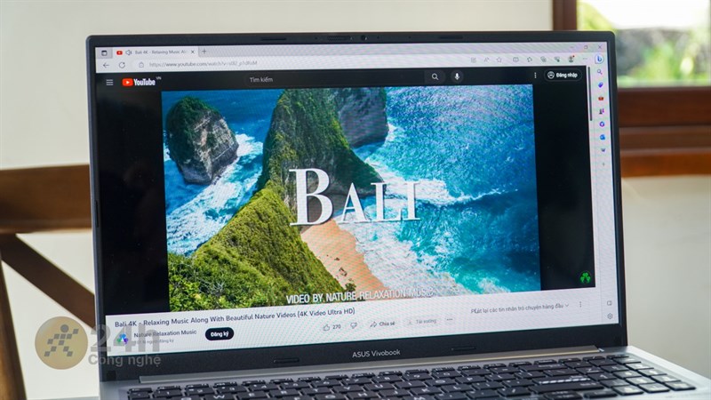 Với một con chip mạnh và màn hình có độ phân giải cao thời lượng pin mà ASUS VivoBook 15 OLED L1202W đạt được là rất tốt.