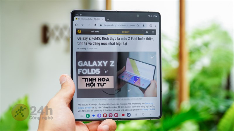 Với Snapdragon 8 Gen 2 For Galaxy thì Galaxy Z Fold5 có thể đáp ứng tốt mọi nhu cầu sử dụng của người dùng Với Snapdragon 8 Gen 2 For Galaxy thì Galaxy Z Fold5 có thể đáp ứng tốt mọi nhu cầu sử dụng của người dùng