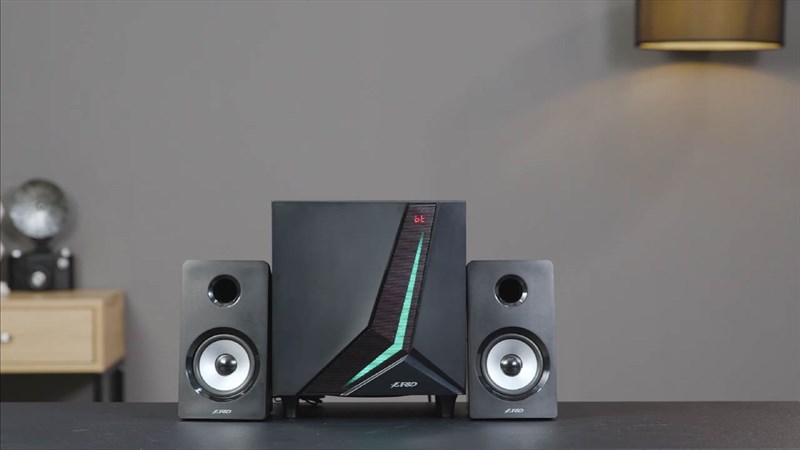 Trên tay loa vi tính 2.1 Fenda F670X