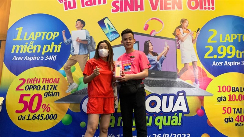 Toàn cảnh sự kiện Laptop Giá Rẻ Quá