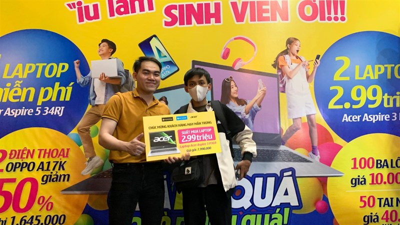 Toàn cảnh sự kiện Laptop Giá Rẻ Quá