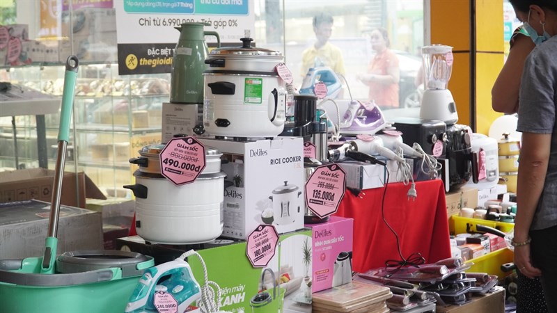 Toàn cảnh sự kiện Laptop Giá Rẻ Quá