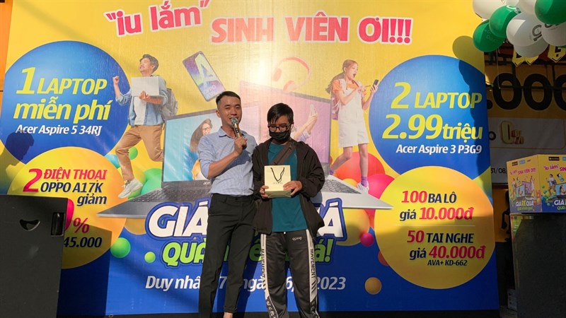 Toàn cảnh sự kiện Laptop Giá Rẻ Quá