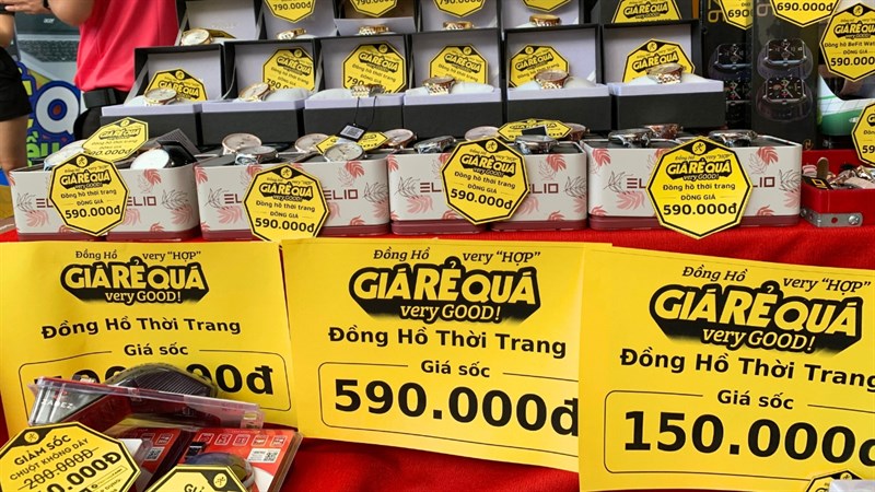 Toàn cảnh sự kiện Laptop Giá Rẻ Quá