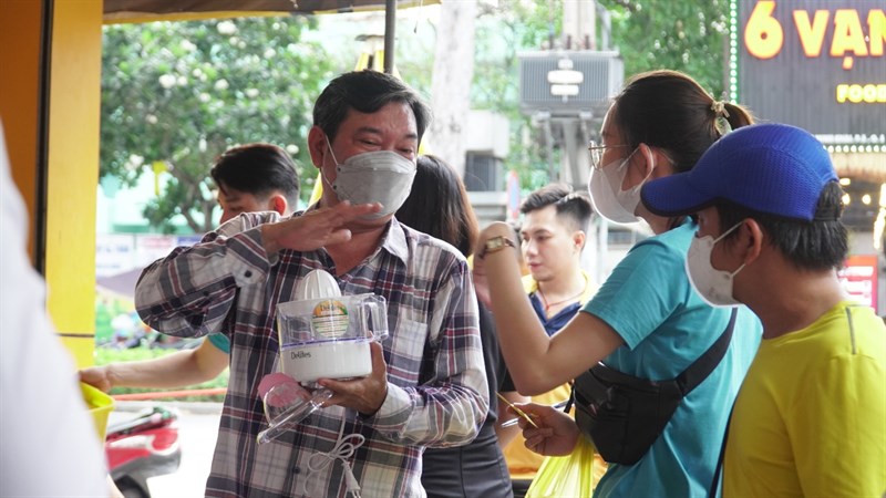 Toàn cảnh sự kiện Laptop Giá Rẻ Quá