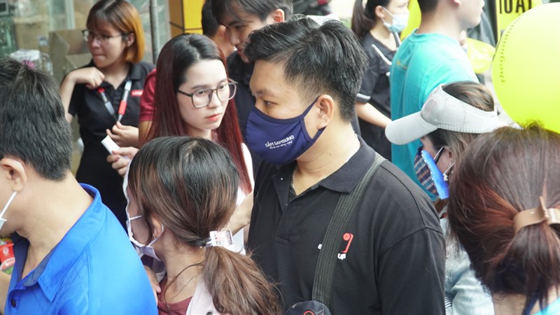 Toàn cảnh sự kiện Laptop Giá Rẻ Quá