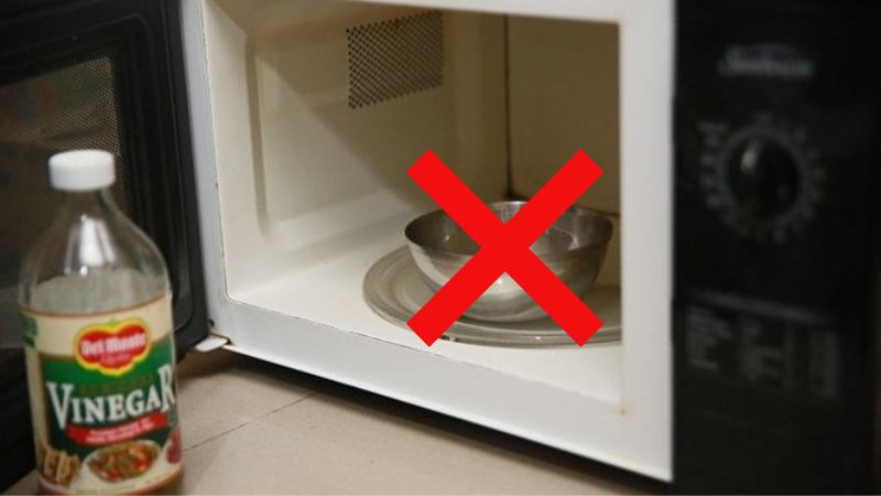 Putting metallic objects in the microwave