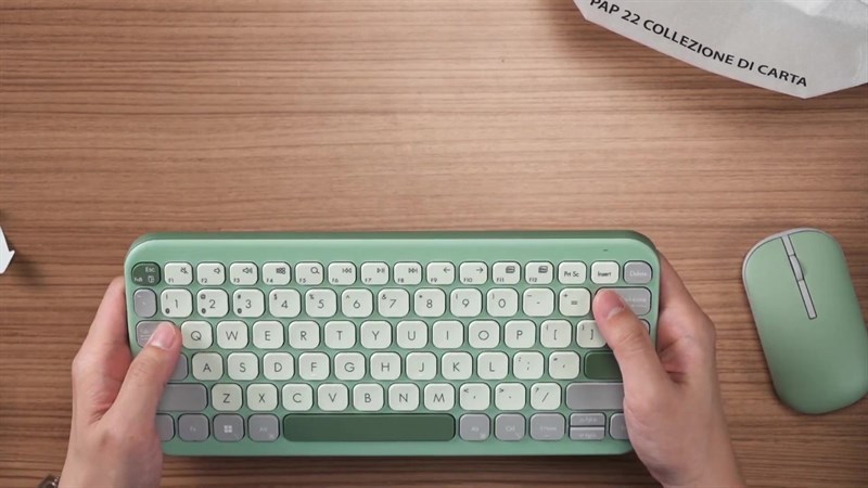 Asus Marshmallow KW100 đem đến sự kết hợp độc đáo giữa phong cách hiện đại và trải nghiệm gõ thoải mái. Asus Marshmallow KW100 đem đến sự kết hợp độc đáo giữa phong cách hiện đại và trải nghiệm gõ thoải mái.