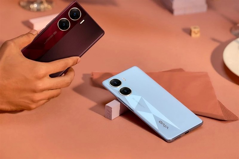 Vivo V29e sở hữu thiết kế mặt lưng đổi màu ấn tượng, đẹp mắt Vivo V29e sở hữu thiết kế mặt lưng đổi màu ấn tượng, đẹp mắt