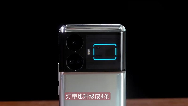 realme GT5 có cụm camera lớn cực nổi bật với ô đèn LED đa sắc độc đáo
