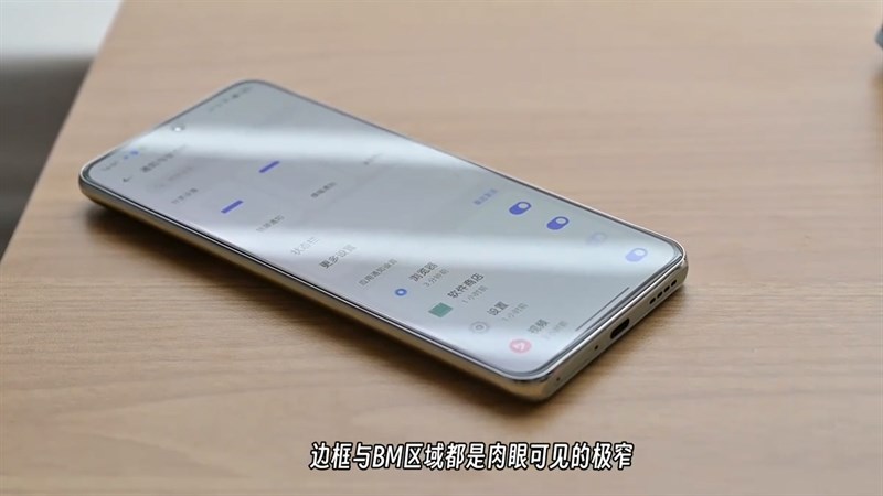 realme GT5 sở hữu dung lượng RAM lên đến 24 GB và bộ nhớ trong lên đến 1 TB