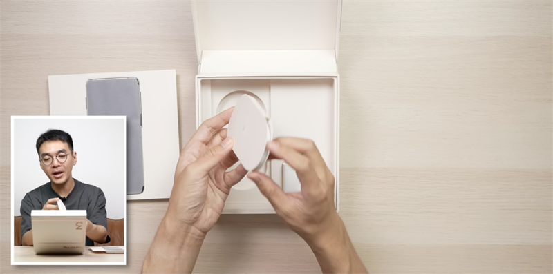 Cáp sạc USB-C của OPPO Find N3 Flip. Nguồn: 钟文泽.