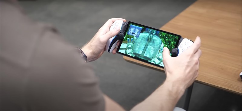 Trải nghiệm sử dụng Sony Playstation Portal không quá khác biệt so với cầm tay cầm PS5