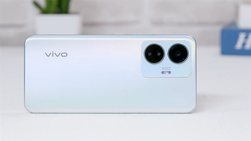 Trắng ngọc trai: vivo Y55 - Điện thoại có màu sắc đẹp quá xá!