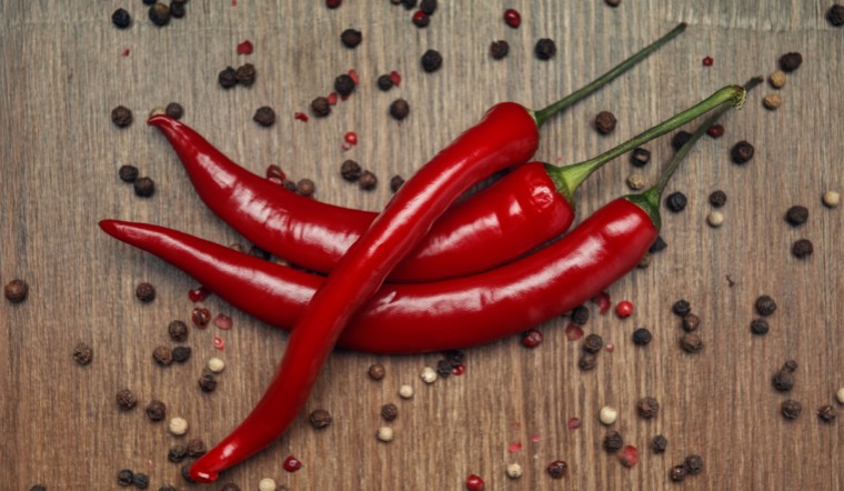 Giá ớt hôm nay 30/08/2023: Giữ biểu đồ đi ngang