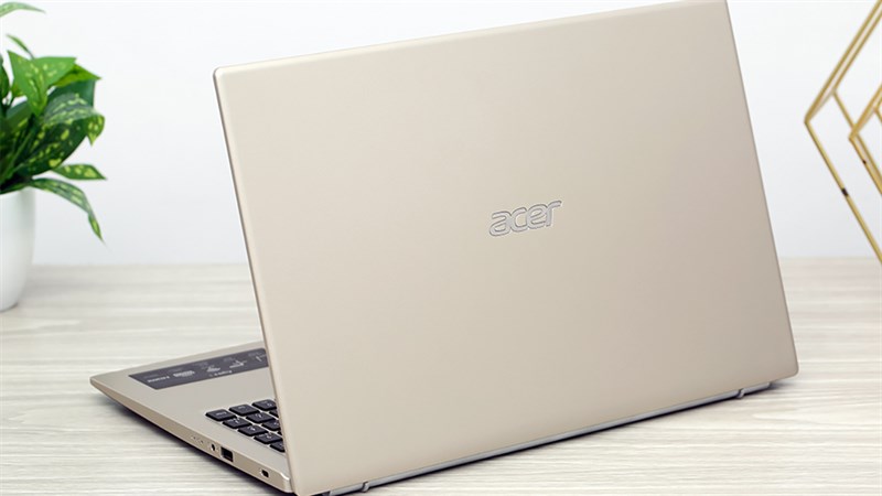 Ưu đãi khủng ngày đại lễ: Laptop Acer giá chỉ từ 5.29 triệu đồng