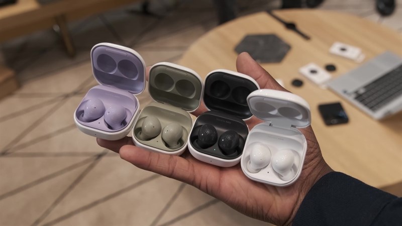 Các bạn có đang sử dụng Galaxy Buds2 Pro không?