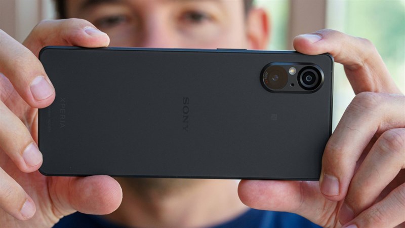 Cùng trên tay Sony Xperia 5 V thôi nào! Nguồn: GSMArena.
