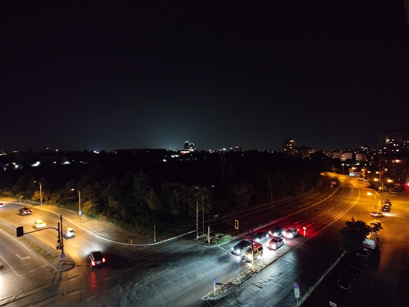 Ảnh chụp bằng camera siêu rộng của Xperia 5 V khi không dùng Night View