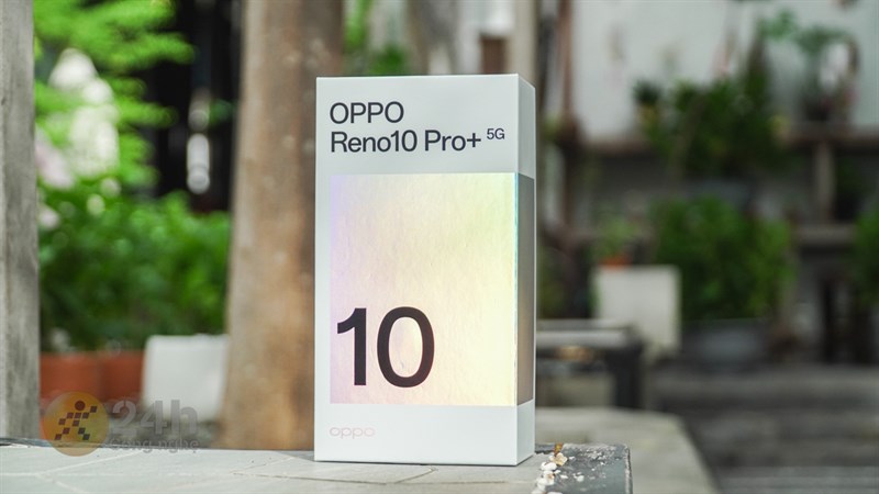 Tổng thể hộp đựng của OPPO Reno10 Pro+ 5G trông rất nổi bật. Tổng thể hộp đựng của OPPO Reno10 Pro+ 5G trông rất nổi bật.