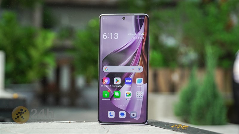 OPPO Reno10 Pro+ 5G sở hữu màn hình với kích thước 6.7 inch và được làm cong về hai bên.